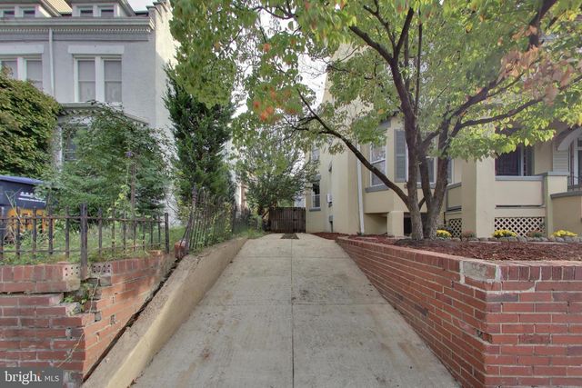 518 QUINCY ST NW, Washington, DC 20011