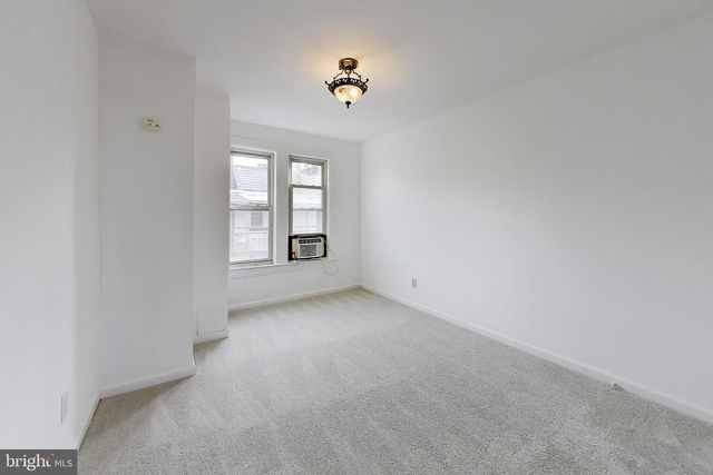 518 QUINCY ST NW, Washington, DC 20011