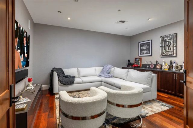 345 E Colorado Boulevard 404, Pasadena, CA 91101