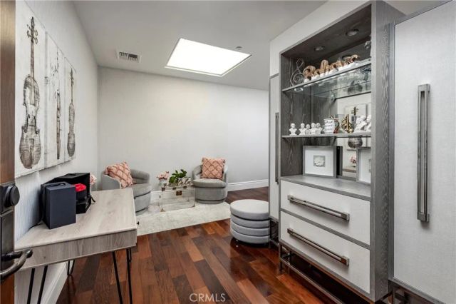 345 E Colorado Boulevard 404, Pasadena, CA 91101