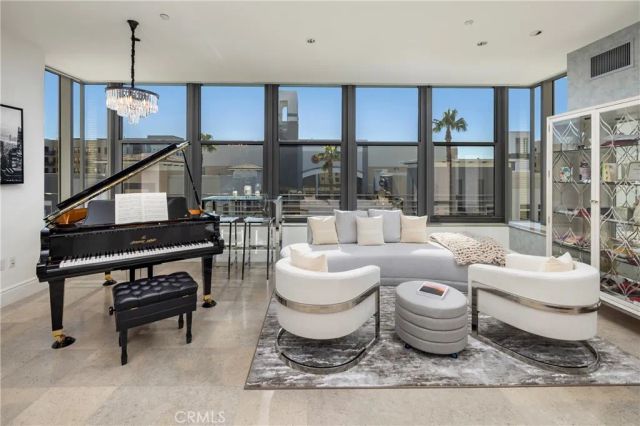 345 E Colorado Boulevard 404, Pasadena, CA 91101