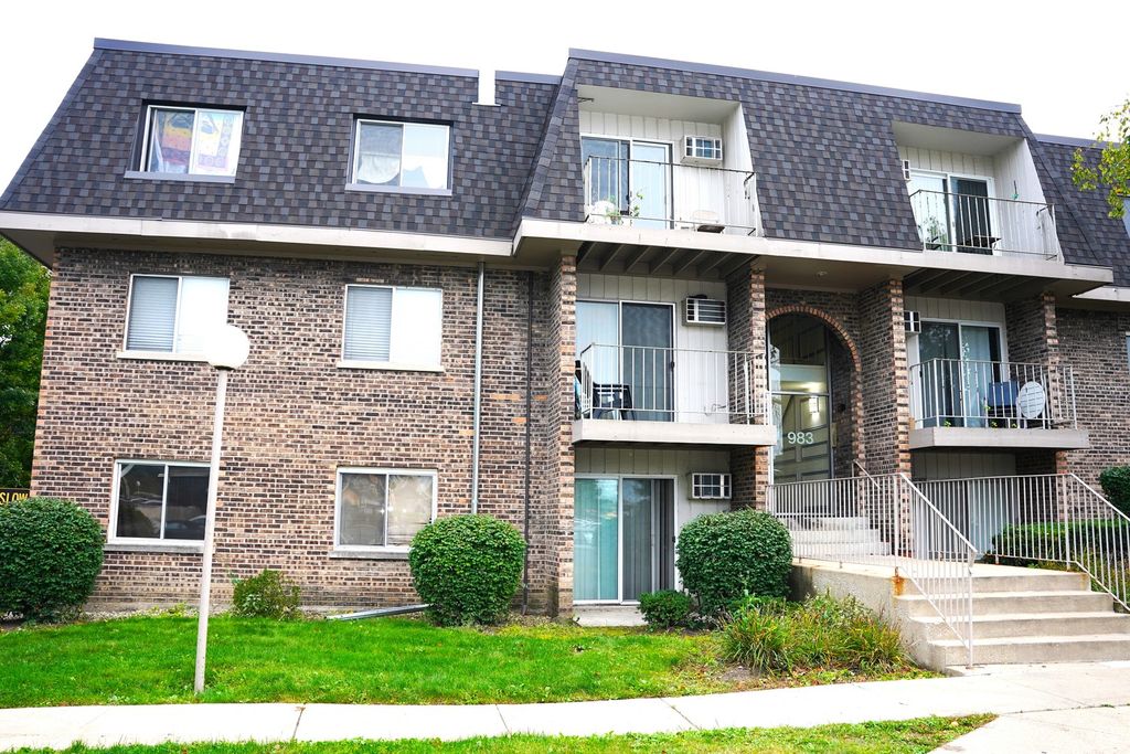 983 Crimson Court 307, Prospect Heights, IL 60070