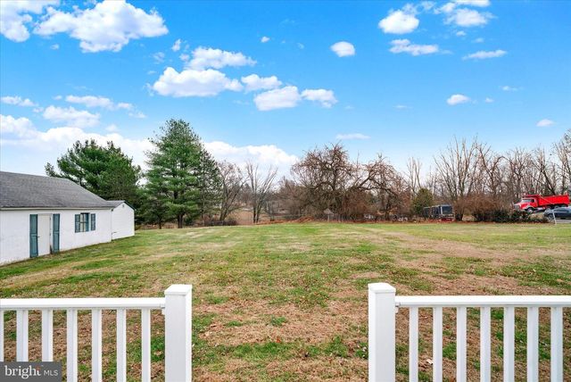 540 GILBERTSVILLE RD, Gilbertsville, PA 19525