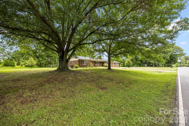 2829 Bettis Road, Grover, NC 28073