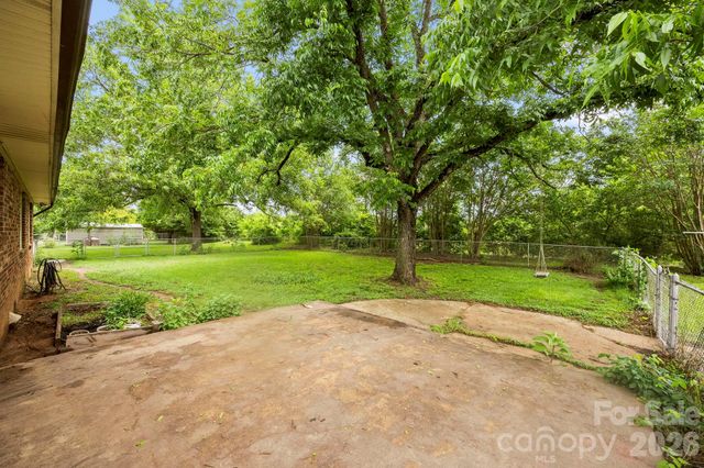 2829 Bettis Road, Grover, NC 28073