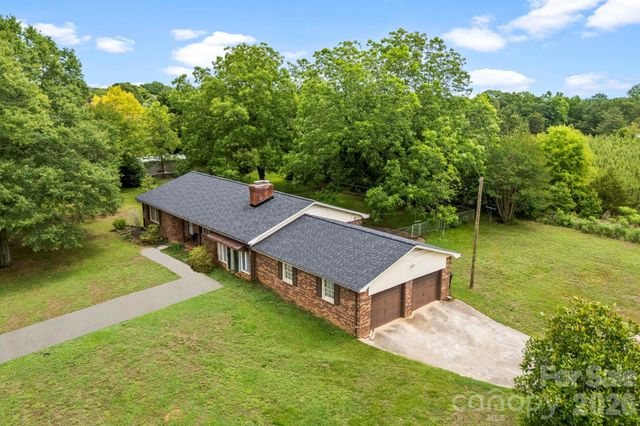 2829 Bettis Road, Grover, NC 28073