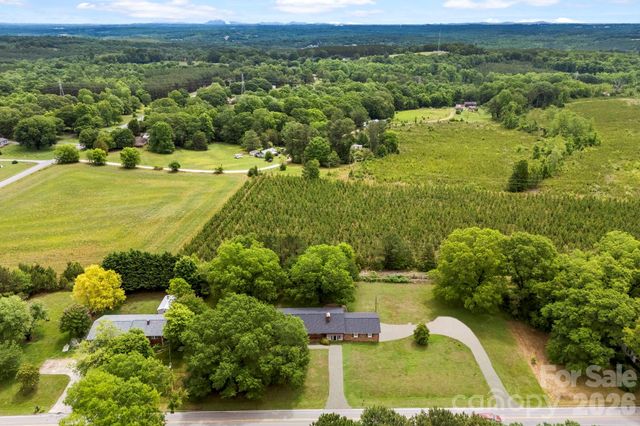 2829 Bettis Road, Grover, NC 28073
