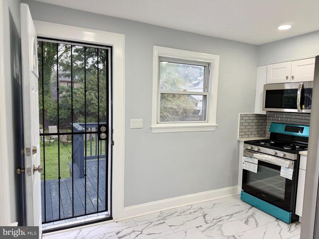 35 UNWIN DRIVE, Hamilton, NJ 08610