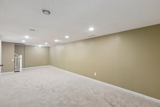 5841 Boone Avenue N, New Hope, MN 55428