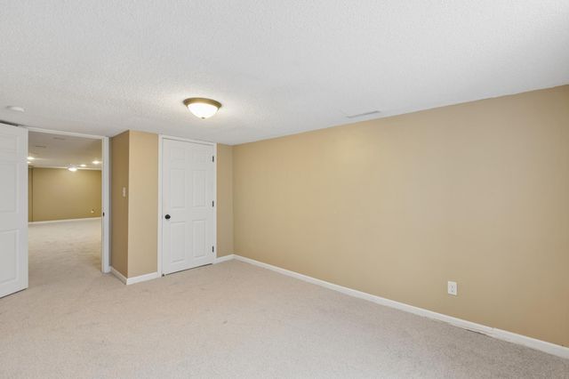 5841 Boone Avenue N, New Hope, MN 55428