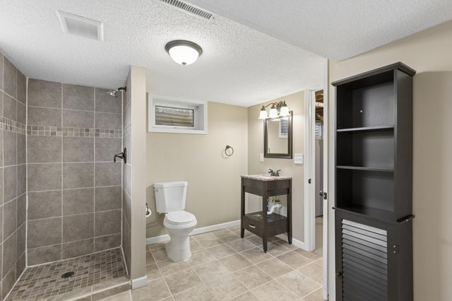 5841 Boone Avenue N, New Hope, MN 55428