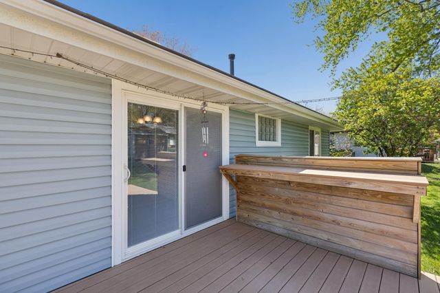 5841 Boone Avenue N, New Hope, MN 55428