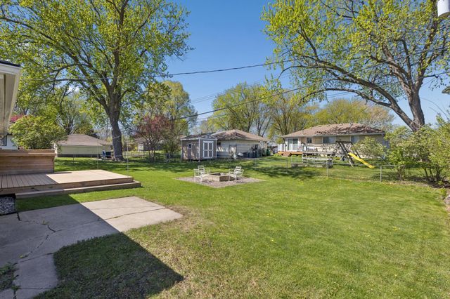5841 Boone Avenue N, New Hope, MN 55428
