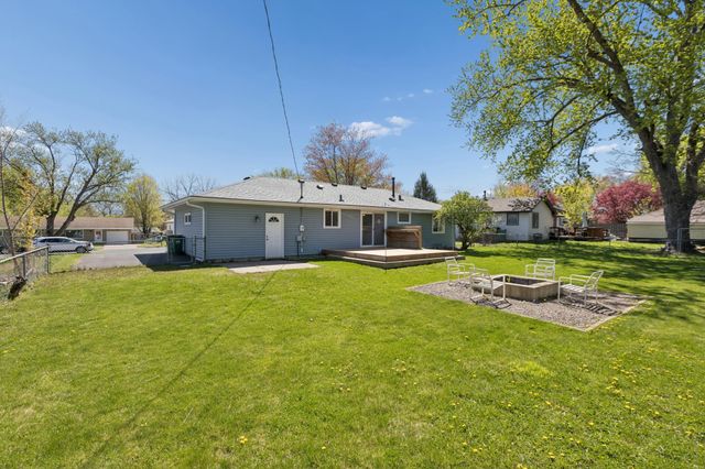 5841 Boone Avenue N, New Hope, MN 55428