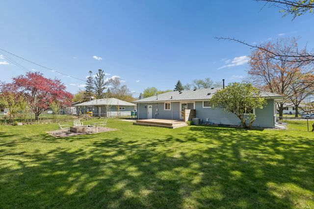 5841 Boone Avenue N, New Hope, MN 55428