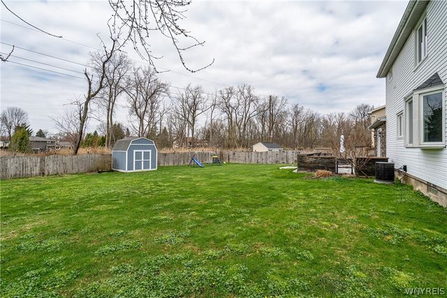 12 Old Farm Court, Cheektowaga, NY 14043