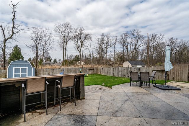 12 Old Farm Court, Cheektowaga, NY 14043