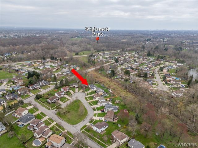 12 Old Farm Court, Cheektowaga, NY 14043