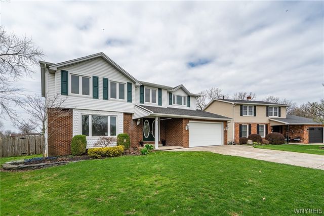 12 Old Farm Court, Cheektowaga, NY 14043