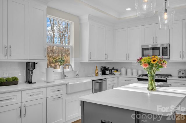 112 Sugar Hill Road, Troutman, NC 28166