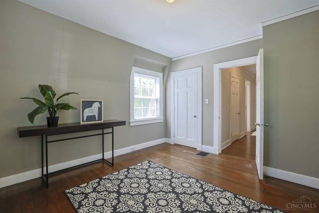 2873 Linwood Avenue, Cincinnati, OH 45208