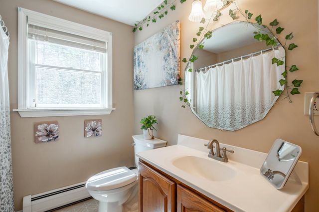 51 Walker Road, Danville, NH 03819