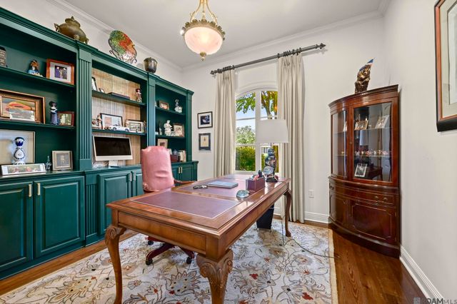 1204 E Lakeside Oaks Dr, Baton Rouge, LA 70810