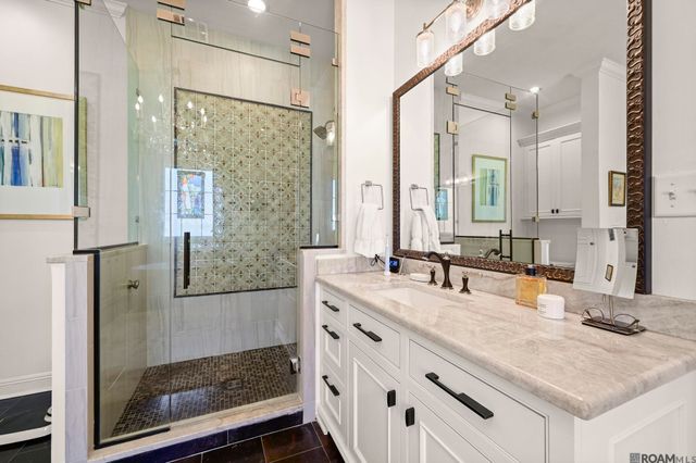 1204 E Lakeside Oaks Dr, Baton Rouge, LA 70810