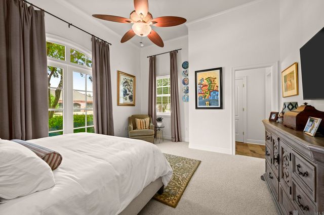 1204 E Lakeside Oaks Dr, Baton Rouge, LA 70810