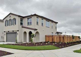 3190 Bosworth St, Lathrop, CA 95330