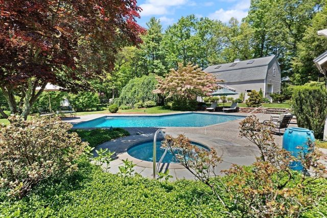 111 Hager St, Marlborough, MA 01752