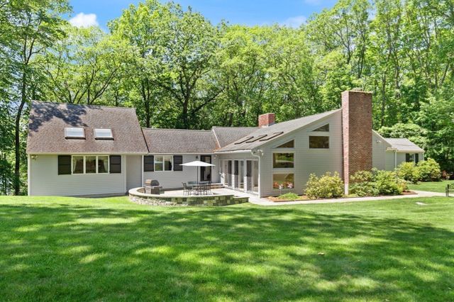 111 Hager St, Marlborough, MA 01752