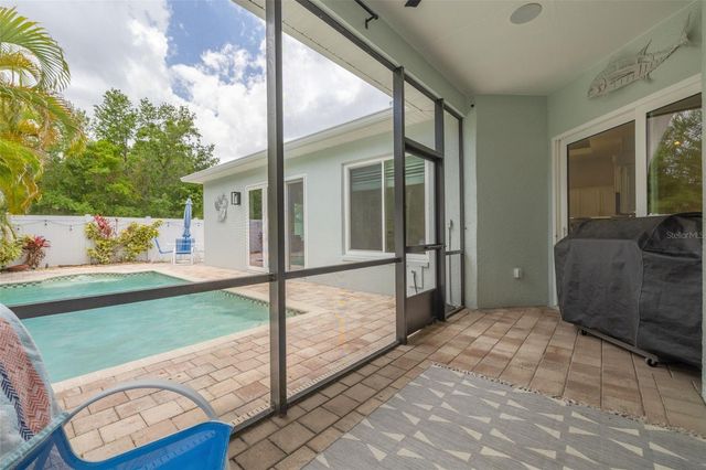 8253 WILD OAKS CIRCLE, Largo, FL 33773