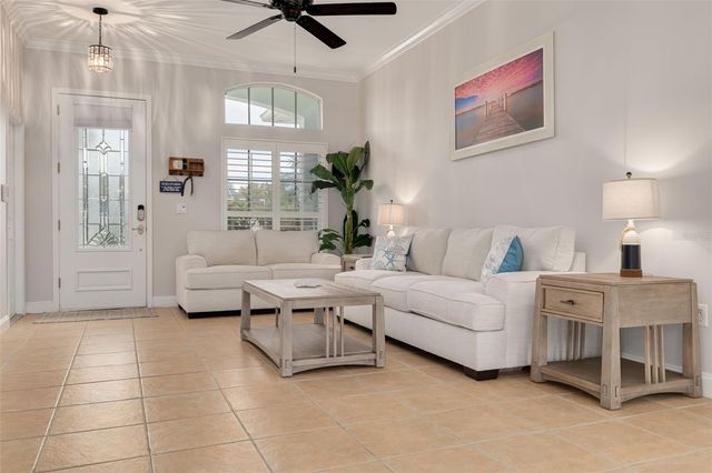 8253 WILD OAKS CIRCLE, Largo, FL 33773