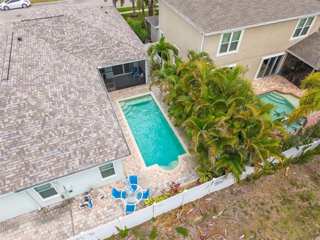 8253 WILD OAKS CIRCLE, Largo, FL 33773