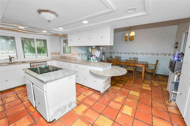 2010 MOSS COURT, Dunedin, FL 34698