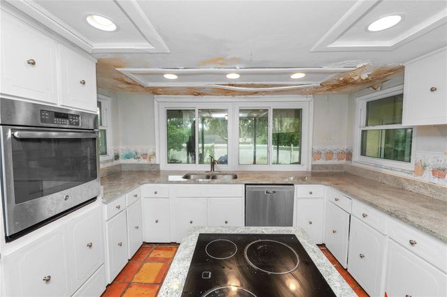 2010 MOSS COURT, Dunedin, FL 34698