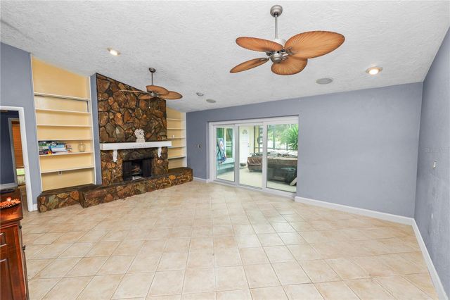 2010 MOSS COURT, Dunedin, FL 34698