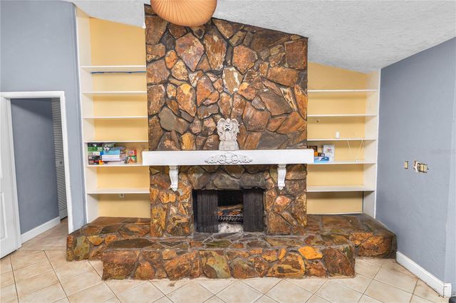 2010 MOSS COURT, Dunedin, FL 34698