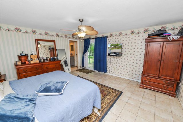 2010 MOSS COURT, Dunedin, FL 34698