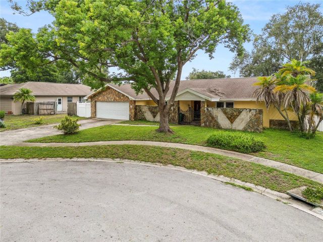 2010 MOSS COURT, Dunedin, FL 34698