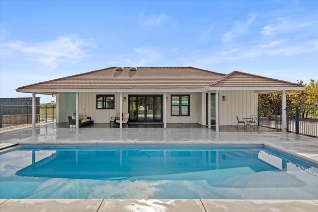 8454 Pass Rd, Sutter, CA 95982