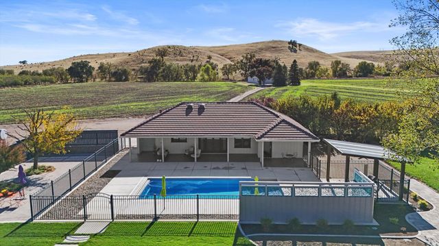 8454 Pass Rd, Sutter, CA 95982
