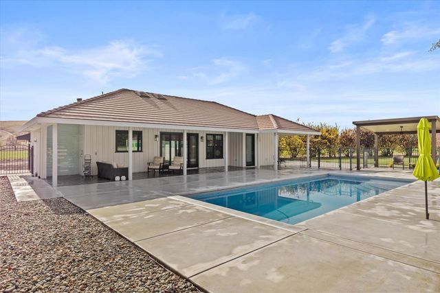 8454 Pass Rd, Sutter, CA 95982