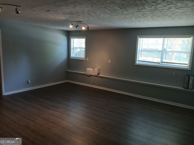 215 Forest Brook Drive, Covington, GA 30016