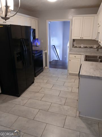 215 Forest Brook Drive, Covington, GA 30016