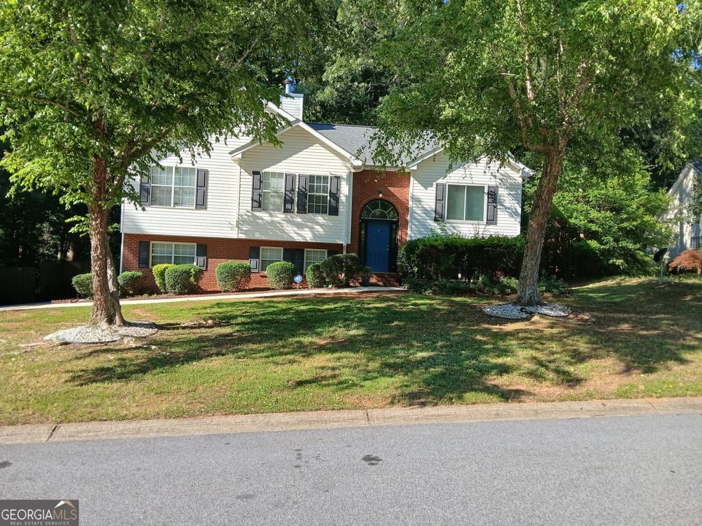 215 Forest Brook Drive, Covington, GA 30016