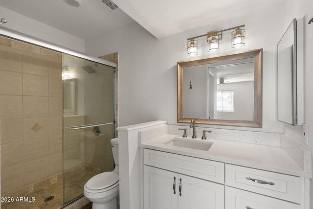 4554 E PARADISE VILLAGE Parkway N 203, Phoenix, AZ 85032