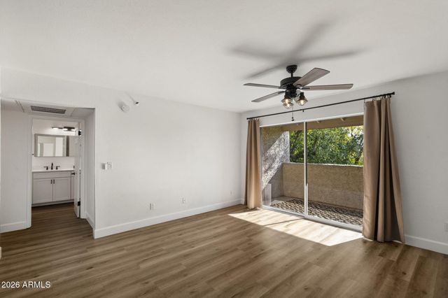 4554 E PARADISE VILLAGE Parkway N 203, Phoenix, AZ 85032