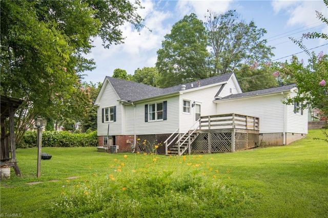 513 Glovenia Street, Eden, NC 27288